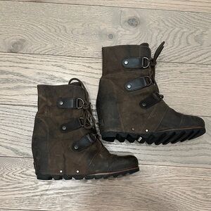 Sorel Women's Lace-Up Boots in Rich Brown